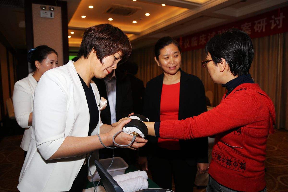 醫(yī)療器械企業(yè)低頻治療儀臨床項(xiàng)目現(xiàn)場(chǎng)試用 干貨丨臨床試驗(yàn)自己做or外包,哪個(gè)更有利?(圖3)